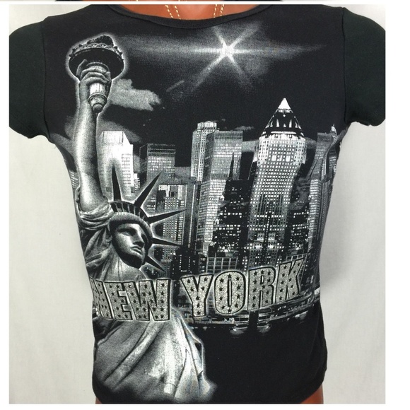 Form Fitting, Beautiful New York City L - Picture 1 of 7